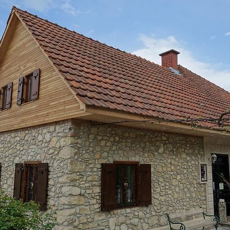 Weingut Primus Suedsteiermark Spielfeld Buitenkant foto