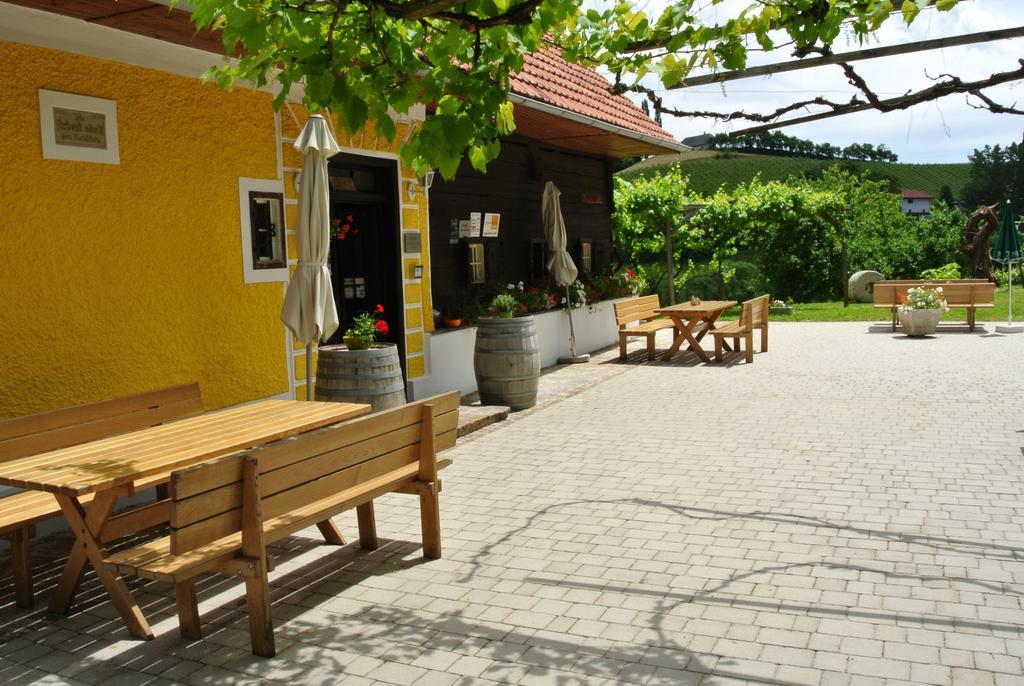 Weingut Primus Suedsteiermark Spielfeld Buitenkant foto